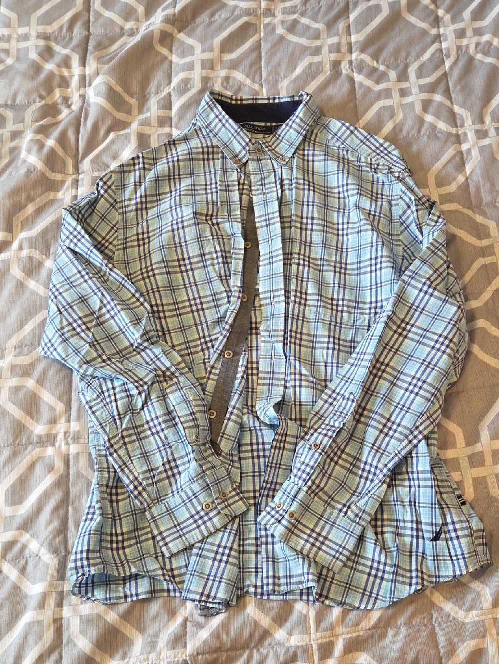 Nautica Men's Light Blue & Navy Plaid Button-Down Shirt